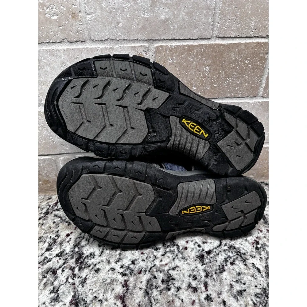 KEEN Newport H2 Shoes Mens‎ Size 9 Blue Waterproof Sandals Hiking Outdoor Trail